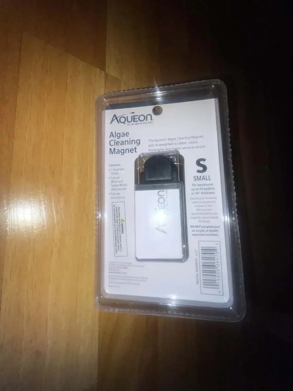 Aqueon Algae Cleaning Magnet, Small, for Glass and Acrylic Aquariums up to 20 Ga